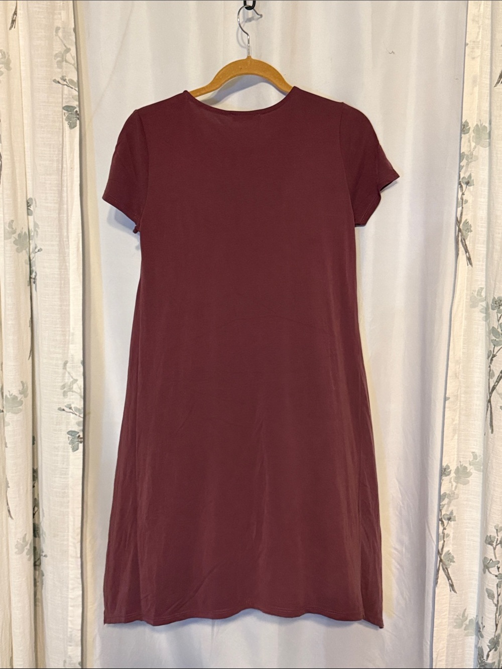 white birch Short Sleeve Swing Tunic Dress in Burgundy - Picture 3 of 3